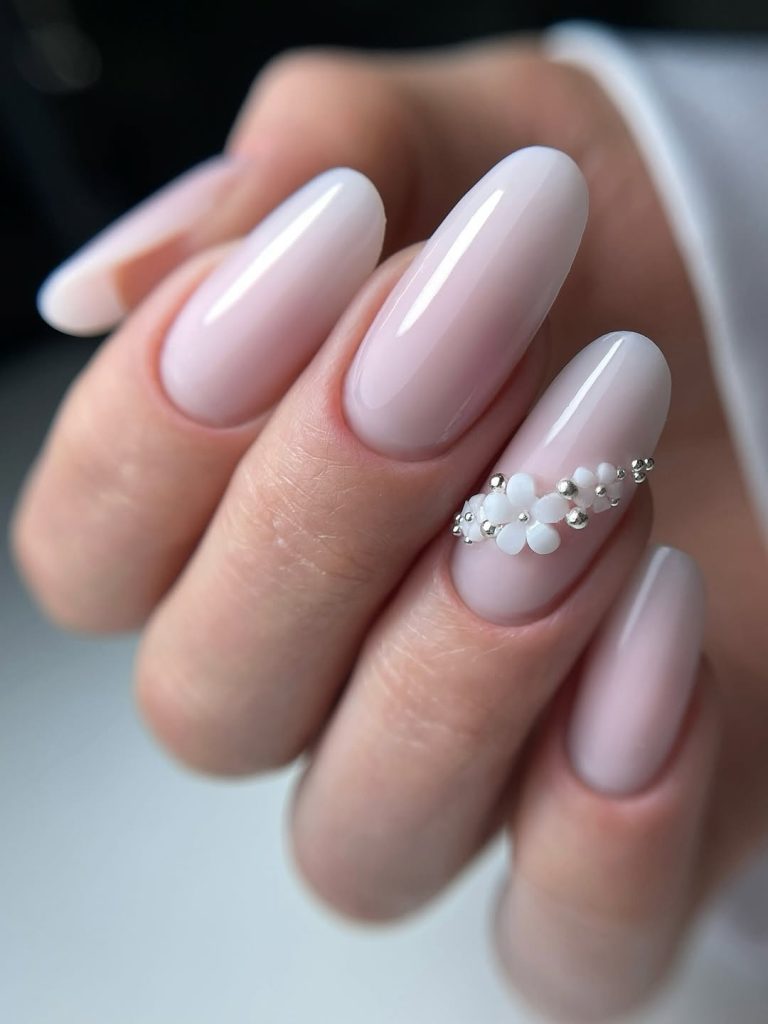 Linking Generations Through Nail Art
